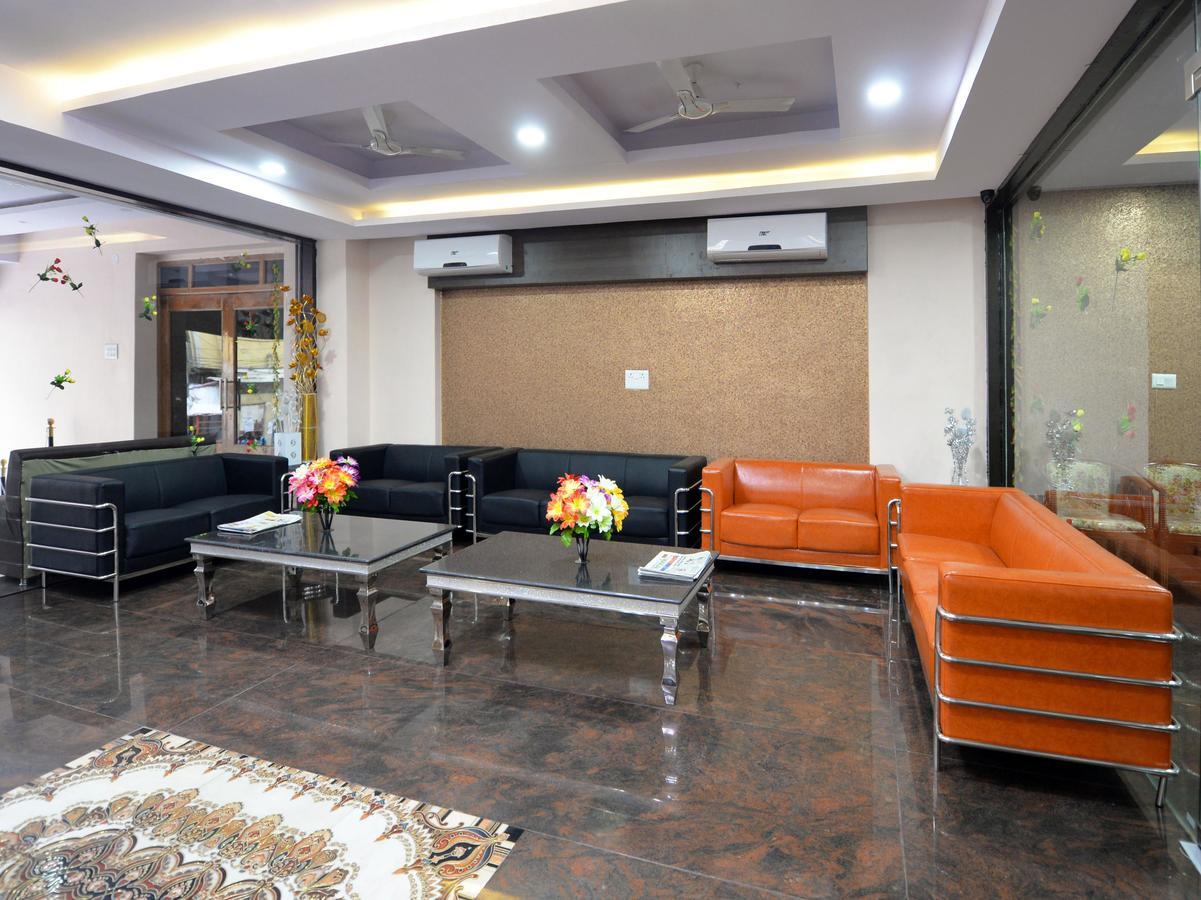 Super Collection O Lotus Grand Near Secunderabad Railway Station Hotel Exterior foto
